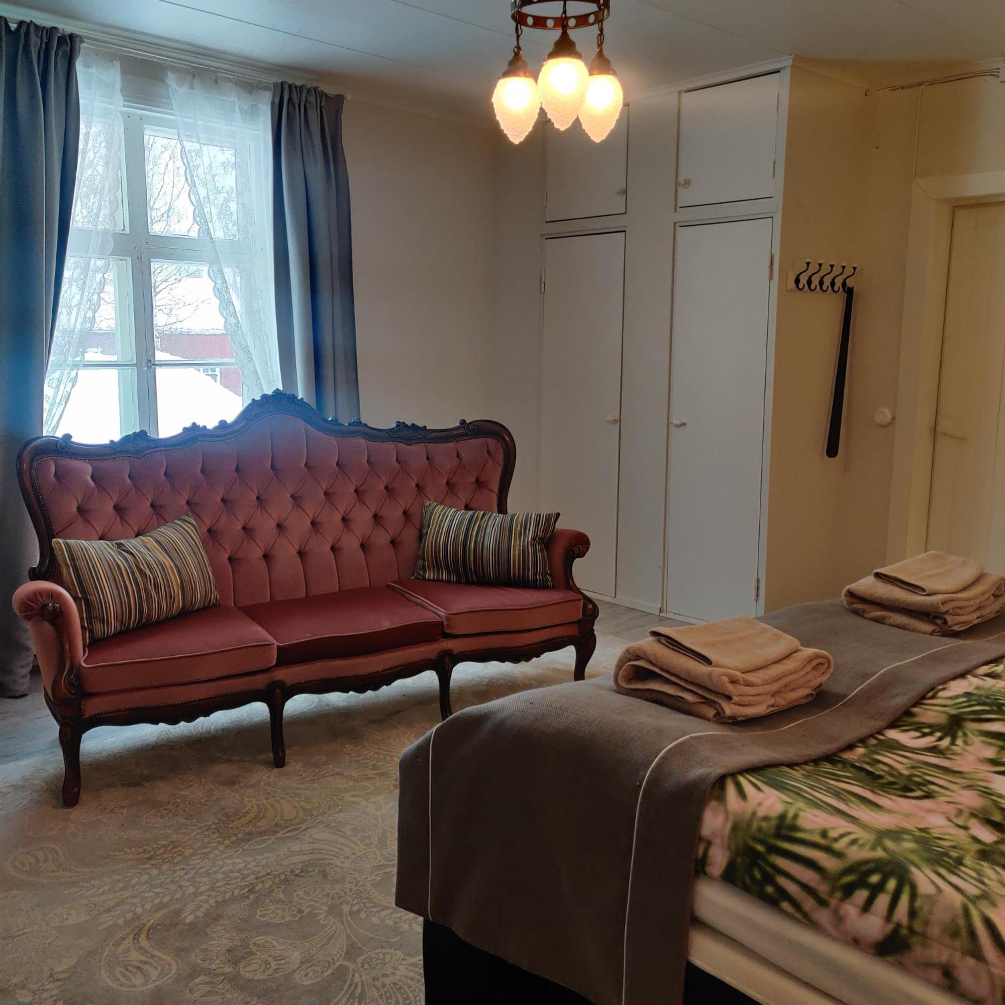 Saarijaerven Ruustinna Oy Hotell